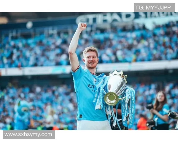 德布劳内：足球场上的魔术师如何重新定义中场组织者的角色与影响力