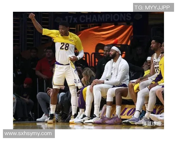 湖人对决快船精彩直播全程回顾与分析，尽在本场比赛中感受篮球魅力